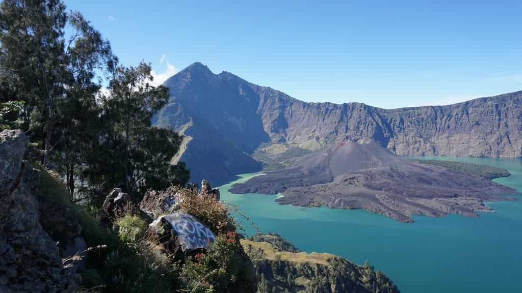 Rinjani Trails Hotel Senaru Bagian luar foto