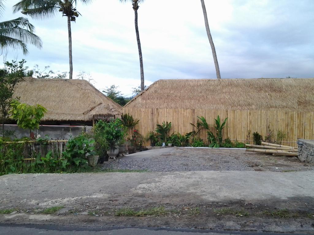 Rinjani Trails Hotel Senaru Bagian luar foto