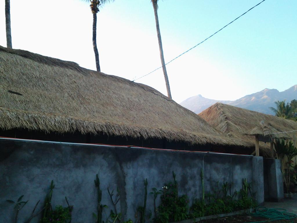 Rinjani Trails Hotel Senaru Bagian luar foto